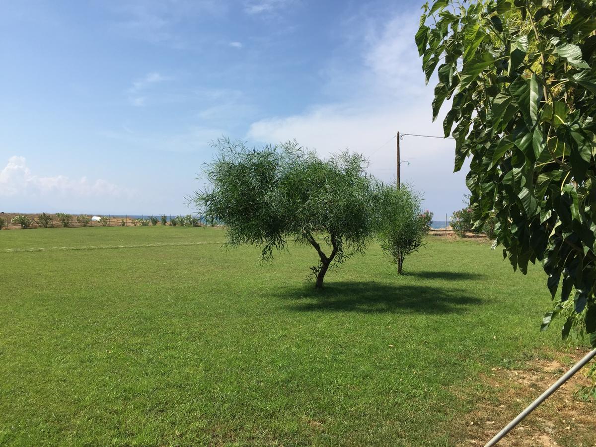 Ostria Hotel Kakovatos Beach Захаро Экстерьер фото