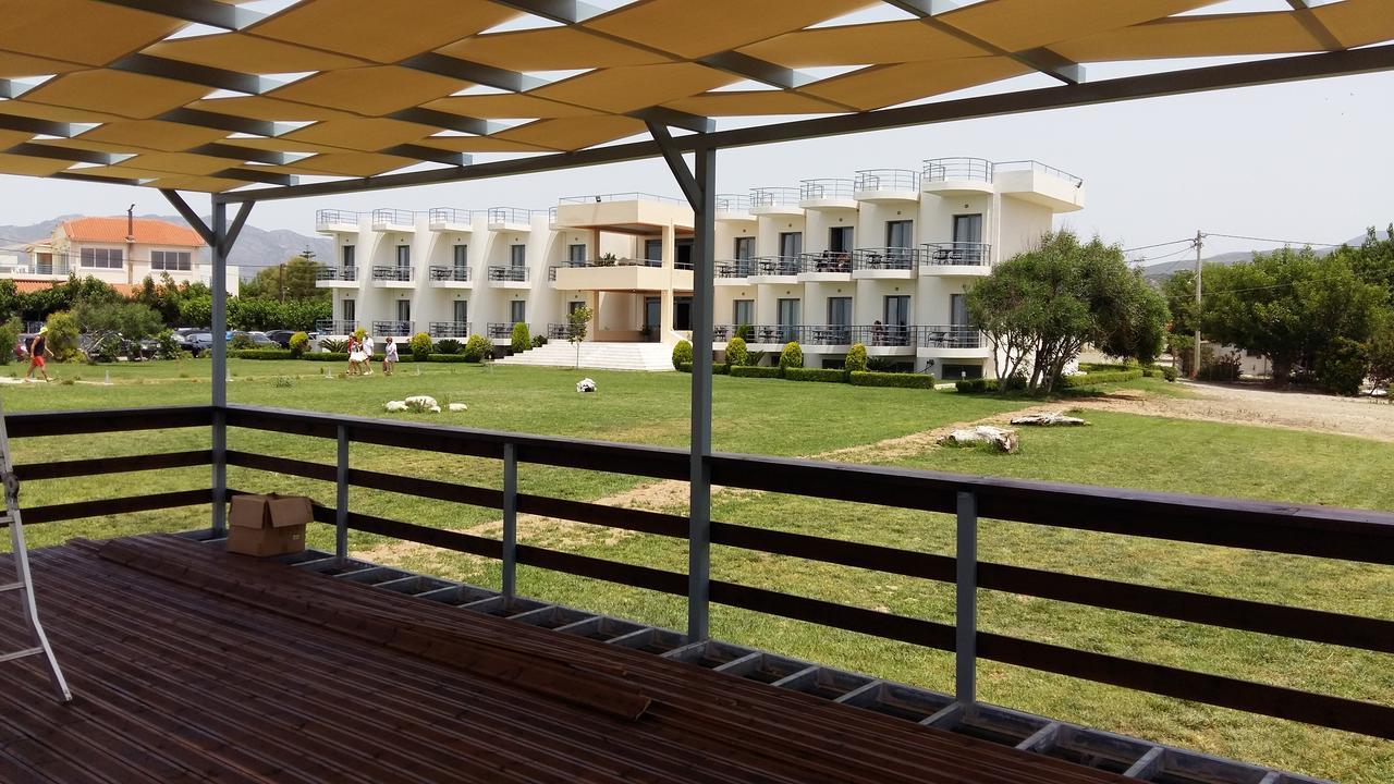 Ostria Hotel Kakovatos Beach Захаро Экстерьер фото