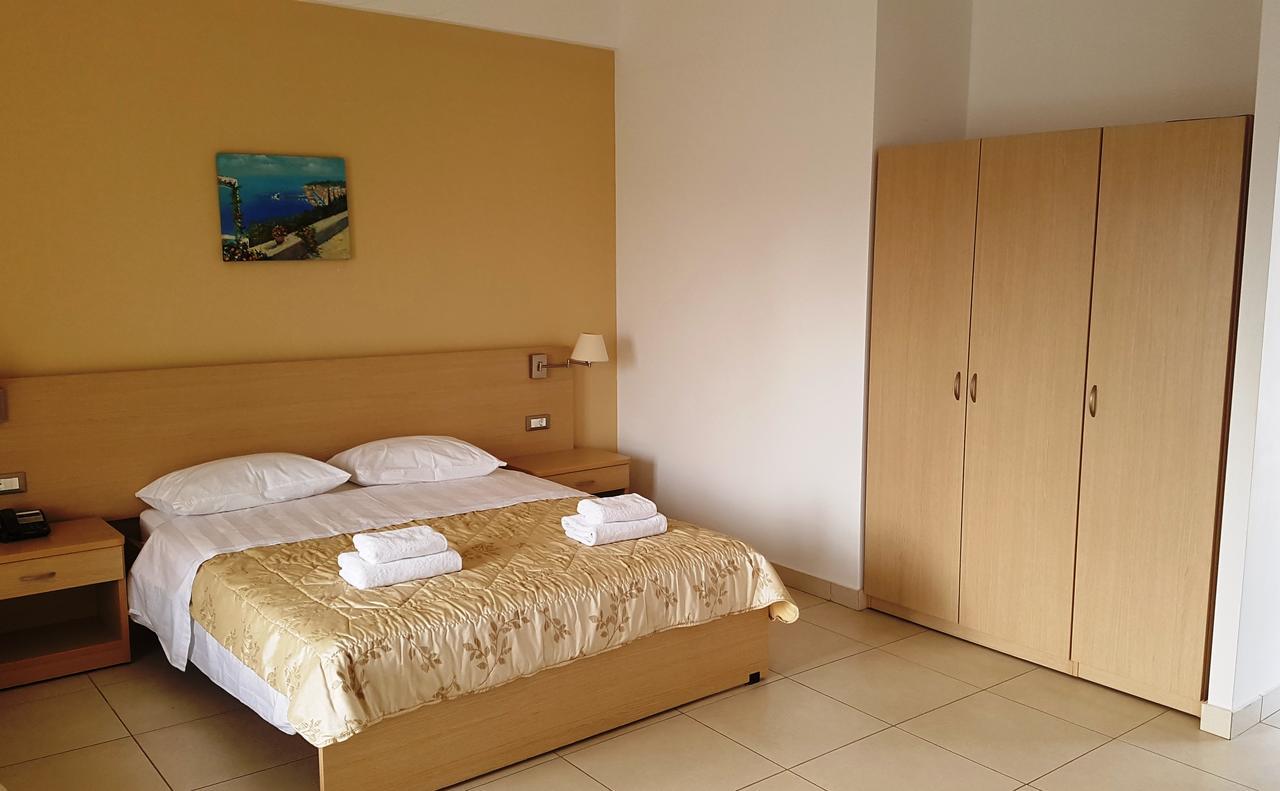 Ostria Hotel Kakovatos Beach Захаро Экстерьер фото