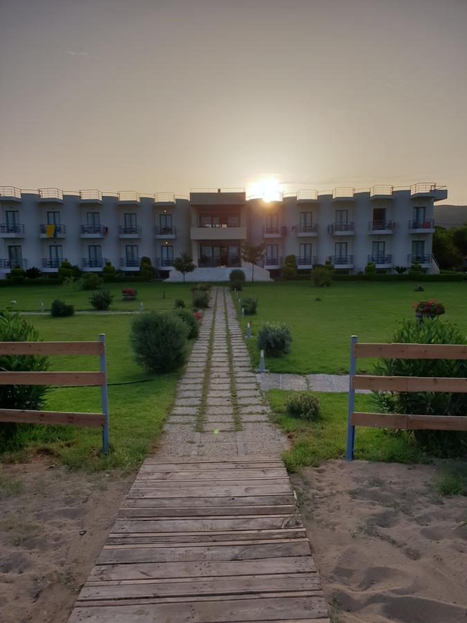 Ostria Hotel Kakovatos Beach Захаро Экстерьер фото